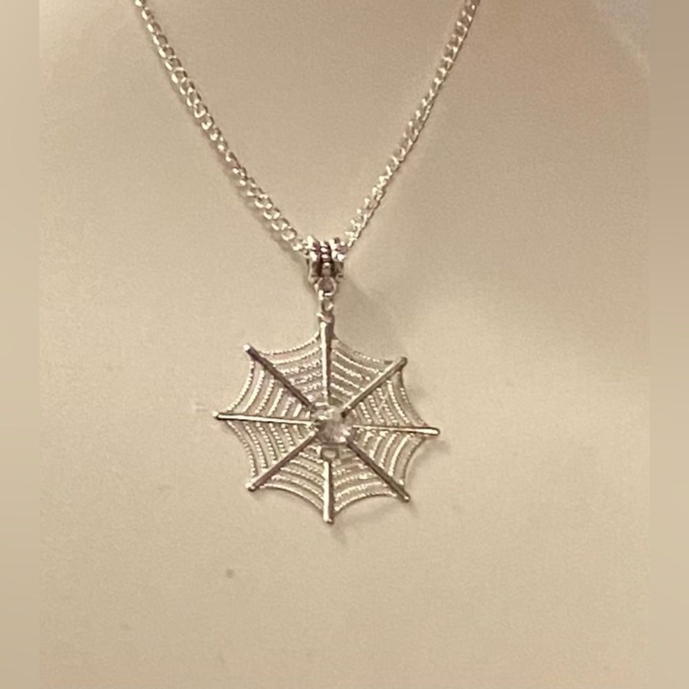 NEW spiderweb necklace